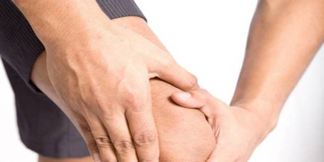 Хрумтять коліна при згинанні або розгинанні - причини і що робити