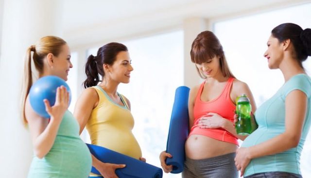 Чи можна присідати при варикозі: користь і шкода, показання та протипоказання, правила (техніка) виконання, чи можна присідати при вагітності