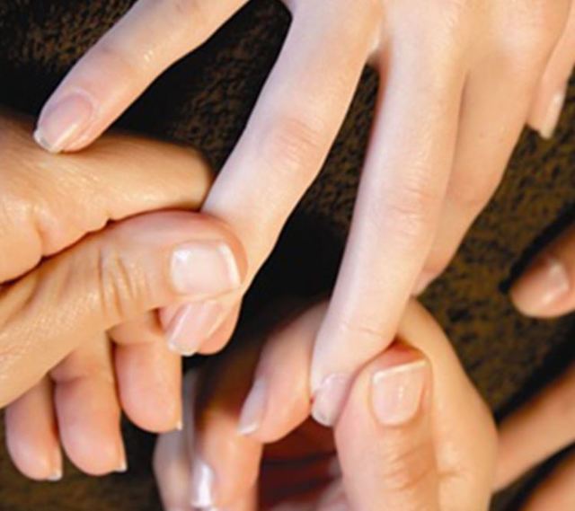 Тендітні, ламкі нігті - причини, лікування, домашні засоби