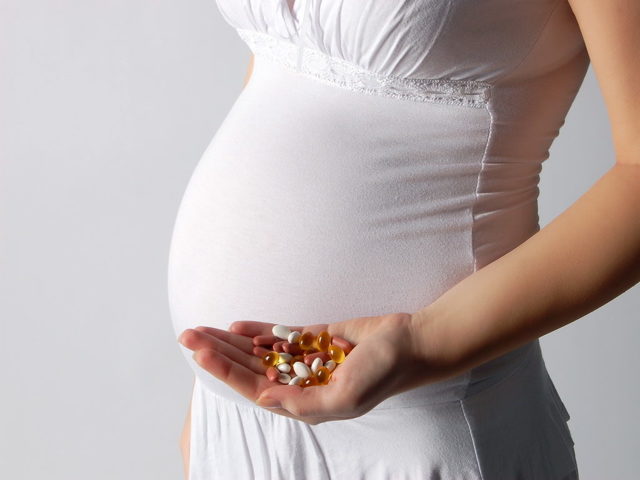 Як вилікувати молочницю при вагітності будинку народними засобами