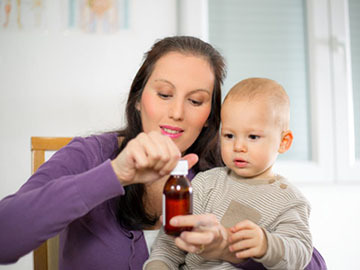 Як дати дитині ліки, щоб не виплюнув: 6 рад від лікаря-педіатра