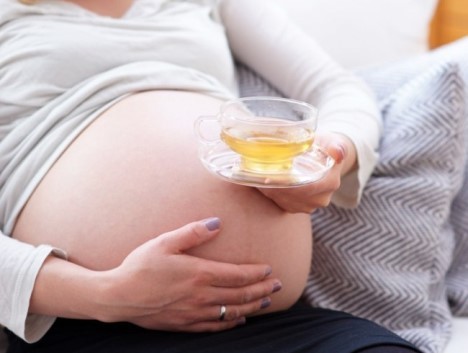 Чому нудота при вагітності посилюється вечорами?