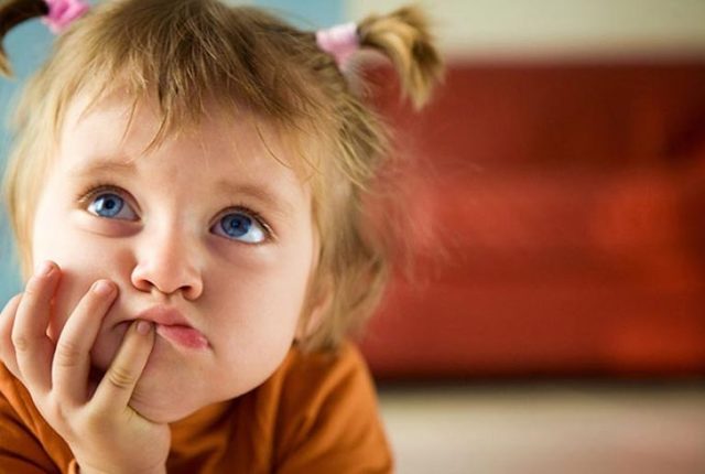 Догляд за контактними лінзами у дітей: з якого віку можна носити лінзи дітям?