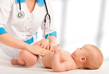 Дитячий масаж і гімнастика при м'язовій дистонії: 7 лікарських рекомендацій для батьків