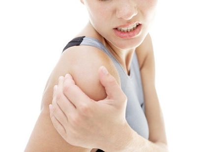 Симптоми і лікування періартріта плечового суглоба