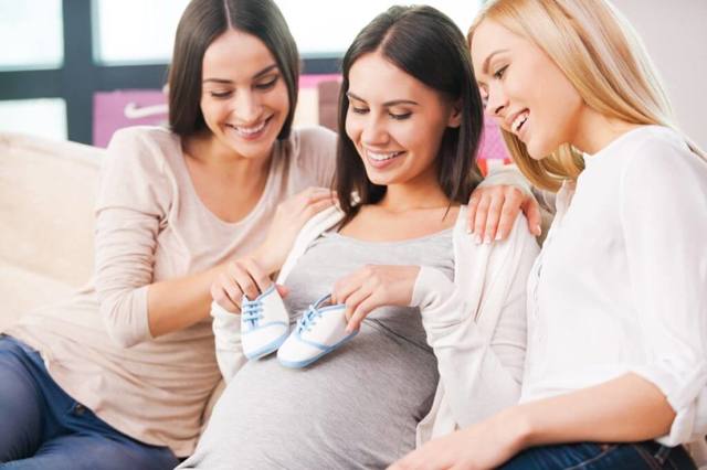 Як впоратися з набряками при вагітності на пізніх термінах