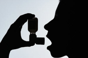 Приступ бронхіальної астми невідкладна допомога
