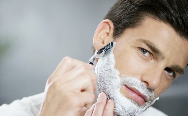 Прыщи после бритья: причины появления и способы борьбы