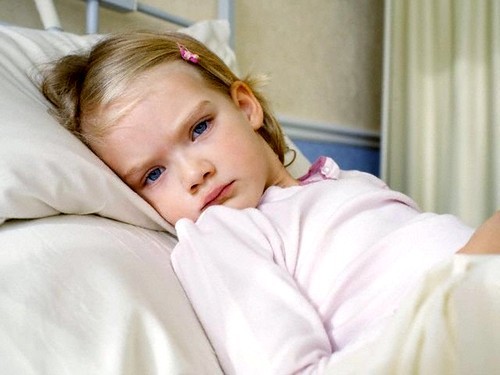 Які симптоми і методи лікування застосовувати, якщо знайшли глистів у дітей