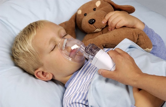 Свистячий кашель у дитини, причини, медикаментозні і народні способи лікування